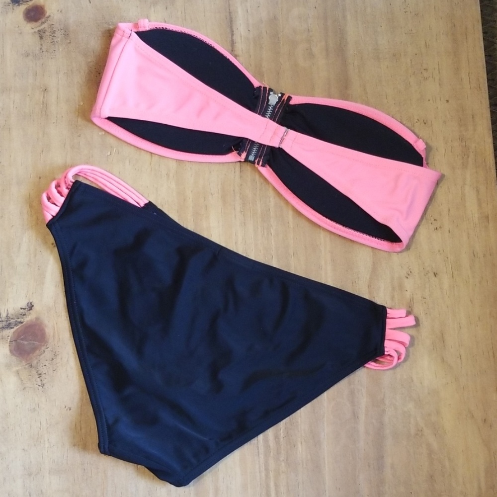Swimsuit - Picture 2 of 2